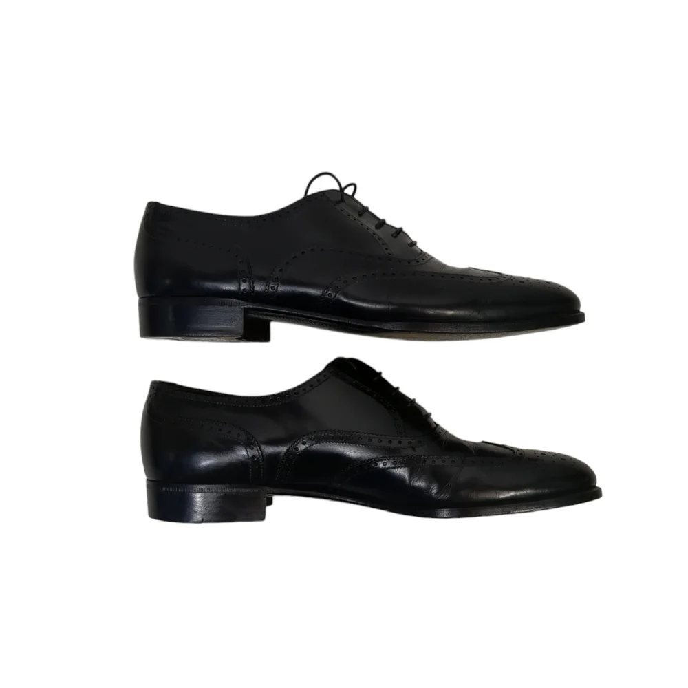 Salvatore Ferragamo Men's Wingtip Oxfords in Black Size 9B